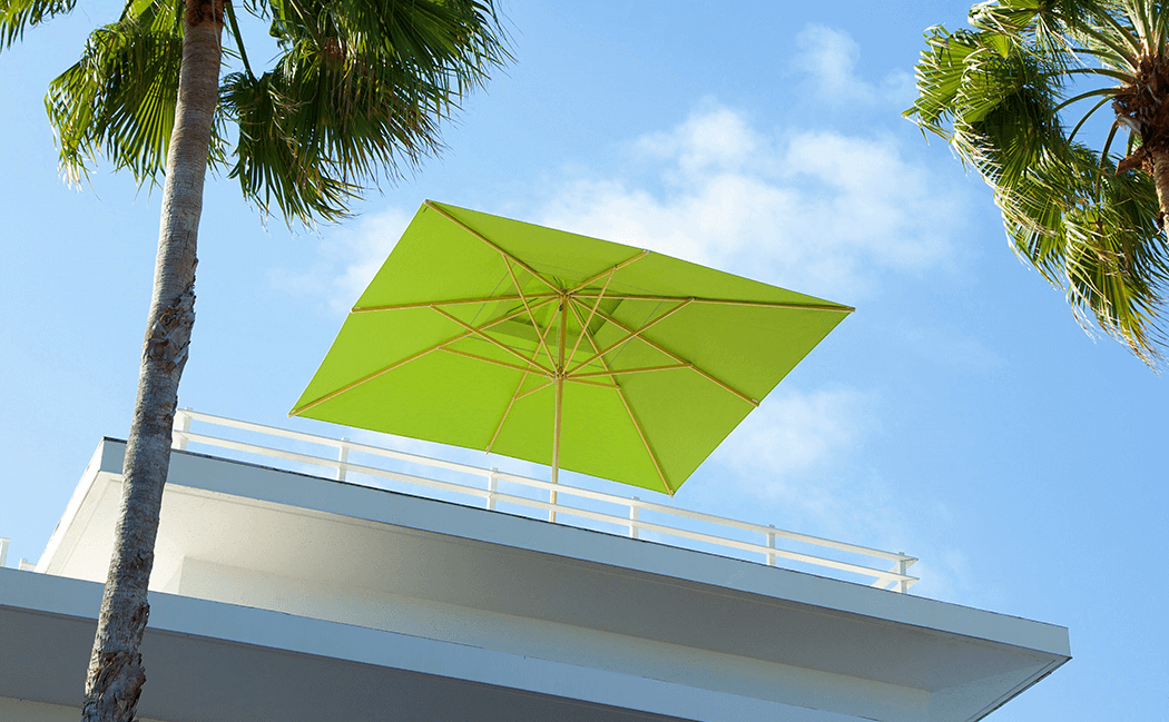 Yeşil teras şemsiyesi