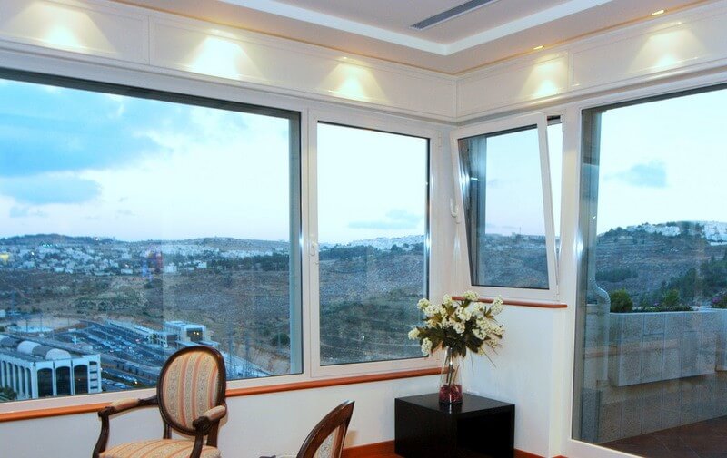 balkon kapama koruklu cam kapama